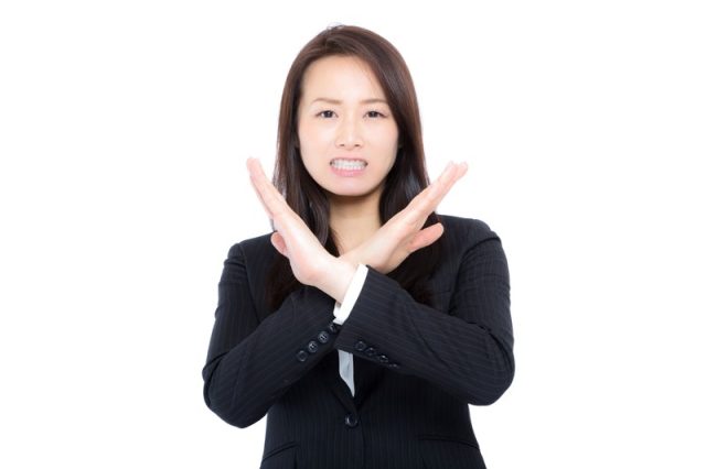 なぜ、派遣社員が正社員に教えることがダメなのか？