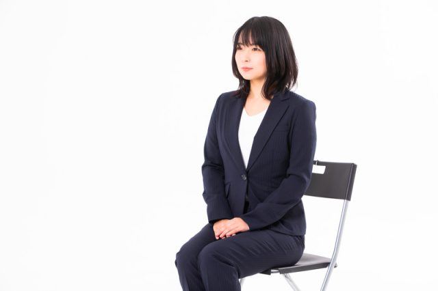 契約社員も正社員も面接での服装は同じ！